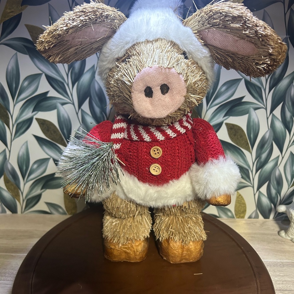 Mrs. Claus Pig Table Top Decor
